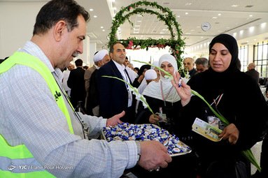 اعزام زائران بیت الله حرام از فرودگاه شیراز
