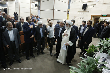 حجت‌الاسلام و المسلمین محمدی‌ گلپایگانی رئیس دفتر مقام معظم رهبری در آیین تکریم و معارفه رییس بنیاد مستضعفان