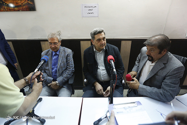 علی ربیعی سخنگوی دولت و پیروز حناچی شهردار تهران در پنجمین دوره انتخابات شورایاران شهر تهران