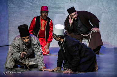 نمایش چشم به راه میرغضب در تماشاخانه سنگلج