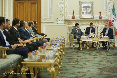دیدار وزیر امور خارجه عمان با علی لاریجانی