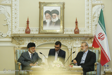 دیدار وزیر امور خارجه عمان با علی لاریجانی