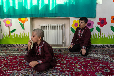 بازی و اوقات فراغت کودکان در مدرسه بازی محور شهید علی کریمی