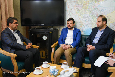 بازدید سید محسن حکیم از باشگاه خبرنگاران جوان
