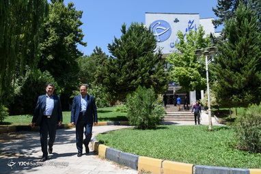 بازدید سید محسن حکیم از باشگاه خبرنگاران جوان