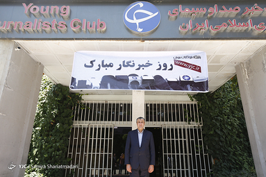 بازدید وزیر راه وشهرسازی از باشگاه خبرنگاران جوان