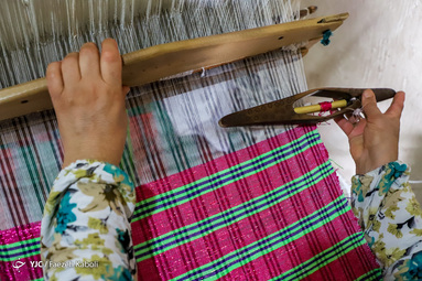 کارچاله نوعی از پارچه بافی سنتی و هنر دست زنان روستای «بالاجاده» از توابع کردکوی استان گلستان است.
