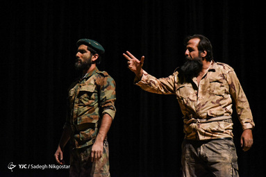 پل کارون، نمایش اقتباسی از زندگی شهید شاهرخ ضرغام معروف به «حر انقلاب»