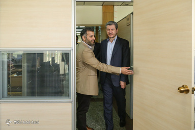 بازدید کاظم پالیزدار مشاور معاون اول رئیس‌جمهور از باشگاه خبرنگاران جوان