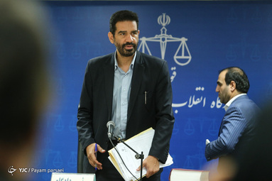 نخستین جلسه دادگاه رسیدگی به اتهامات تعدادی از متهمان و اخلالگران عمده در نظام تولیدی کشور از طریق خرید و فروش مواد اولیه پتروشیمی در بازار آزاد