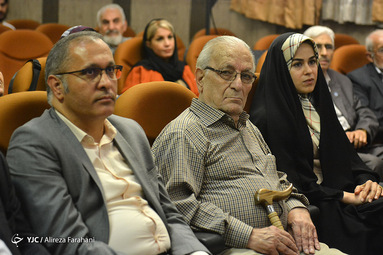 تجلیل از متولدین پیشکسوت مرداد ماه