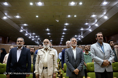 تجلیل از خبرنگار انقلابی