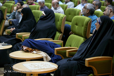 تجلیل از خبرنگار انقلابی