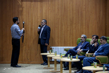 تجلیل از خبرنگار انقلابی