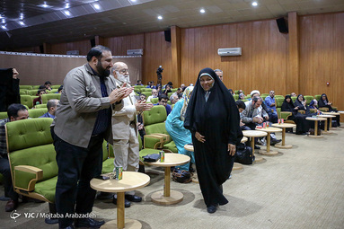 تجلیل از خبرنگار انقلابی