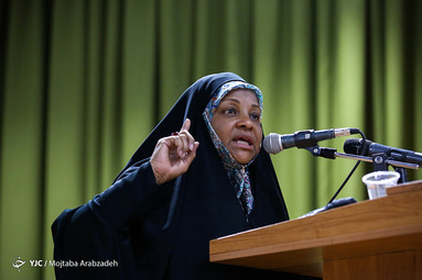 تجلیل از خبرنگار انقلابی