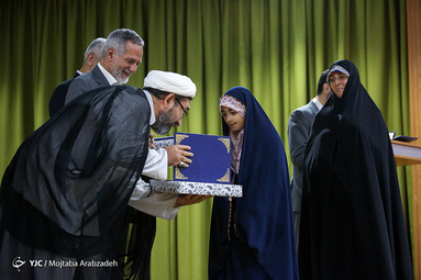 تجلیل از خبرنگار انقلابی