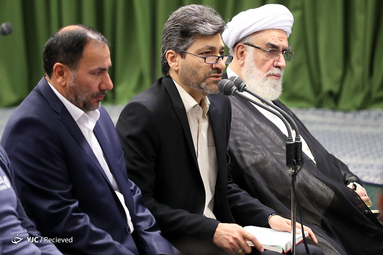دیدار مدال‌آوران المپیادها و اعضای تیم ملی والیبال با رهبر معظم انقلاب