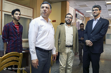 بازدید حمید فتاحی معاون وزیر ارتباطات از باشگاه خبرنگاران جوان