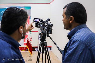 خبرنگار