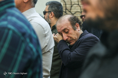تشییع پیکر مرحوم سیدکمال طباطبایی در خانه سینما