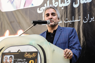 تشییع پیکر مرحوم سیدکمال طباطبایی در خانه سینما