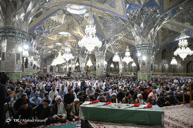 تشییع پیکر مطهر شهید مدافع حرم «سید ناظرحسین موسوی» در حرم حضرت علی ابن موسی الرضا (ع)