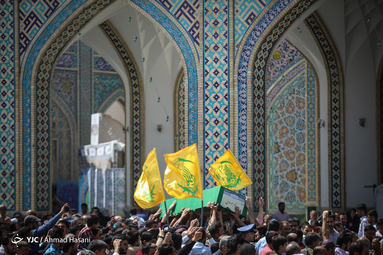 تشییع پیکر مطهر شهید مدافع حرم «سید ناظرحسین موسوی» در حرم حضرت علی ابن موسی الرضا (ع)