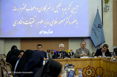 روز خبرنگار با وزیر علوم