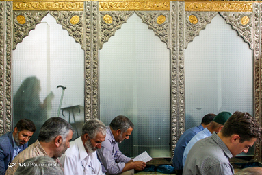 مراسم پرفیض دعای عرفه در مقبره قیدار نبی در شهرستان خدابنده استان زنجان