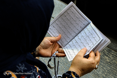 مراسم پرفیض دعای عرفه در حرم احمد این موسی (ع) شیراز