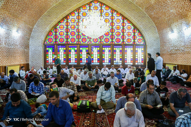 دعای پر فیض عرفه در تبریز