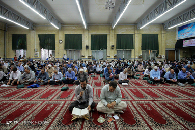 دعای پر فیض عرفه در ابهر