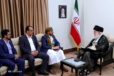 دیدار محمد عبدالسلام سخنگوی جنبش انصارالله یمن با حضرت آیت‌الله خامنه‌ای رهبر معظم انقلاب اسلامی
