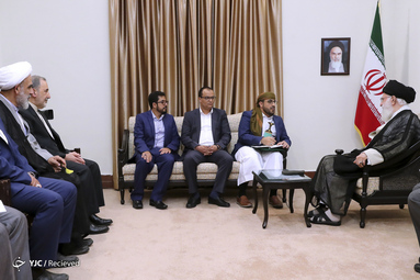 دیدار محمد عبدالسلام سخنگوی جنبش انصارالله یمن با حضرت آیت‌الله خامنه‌ای رهبر معظم انقلاب اسلامی