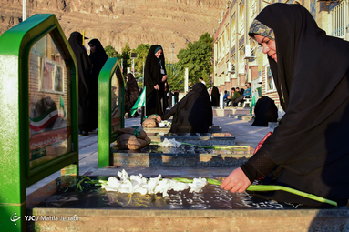 جشن دهه امامت و ولایت یادواره شهدای سادات