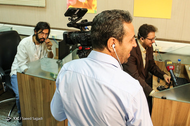 نشست خبری برنامه عصر جدید