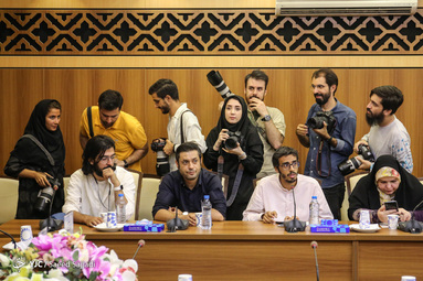 نشست خبری برنامه عصر جدید