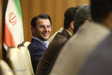 نشست خبری برنامه عصر جدید