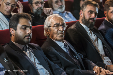 رونمایی از تابلو نام خیابان، سردیس و بزرگداشت استاد عزت‌الله انتظامی