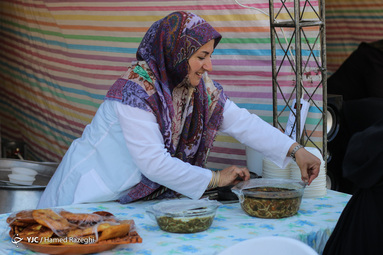 جشنواره آش ایرانی در زنجان
