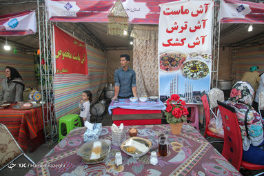 جشنواره آش ایرانی در زنجان