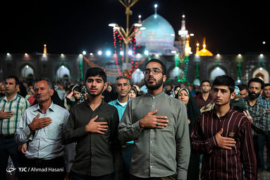 حال و هوای حرم امام رضا علیه‌السلام در شب عید غدیر