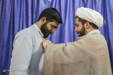 مراسم عمامه گذاری طلاب در عید غدیرخم