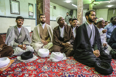 مراسم عمامه گذاری طلاب در عید غدیرخم