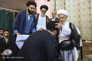 مراسم عمامه گذاری طلاب در عید غدیرخم