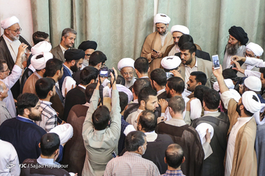 مراسم عمامه گذاری طلاب در عید غدیرخم