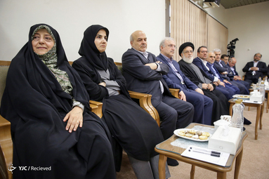 دیدار رئیس‌جمهور و اعضای هیئت دولت با مقام معظم رهبری