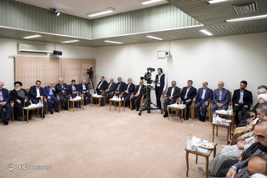 دیدار رئیس‌جمهور و اعضای هیئت دولت با مقام معظم رهبری