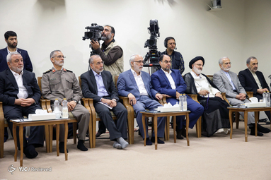 دیدار رئیس‌جمهور و اعضای هیئت دولت با مقام معظم رهبری